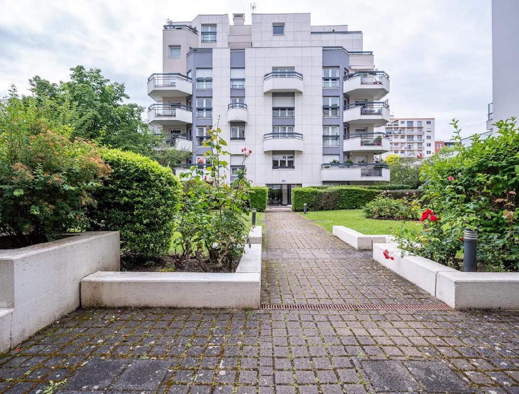 Le Havre De Paix A Suresnes Appartement Buitenkant foto